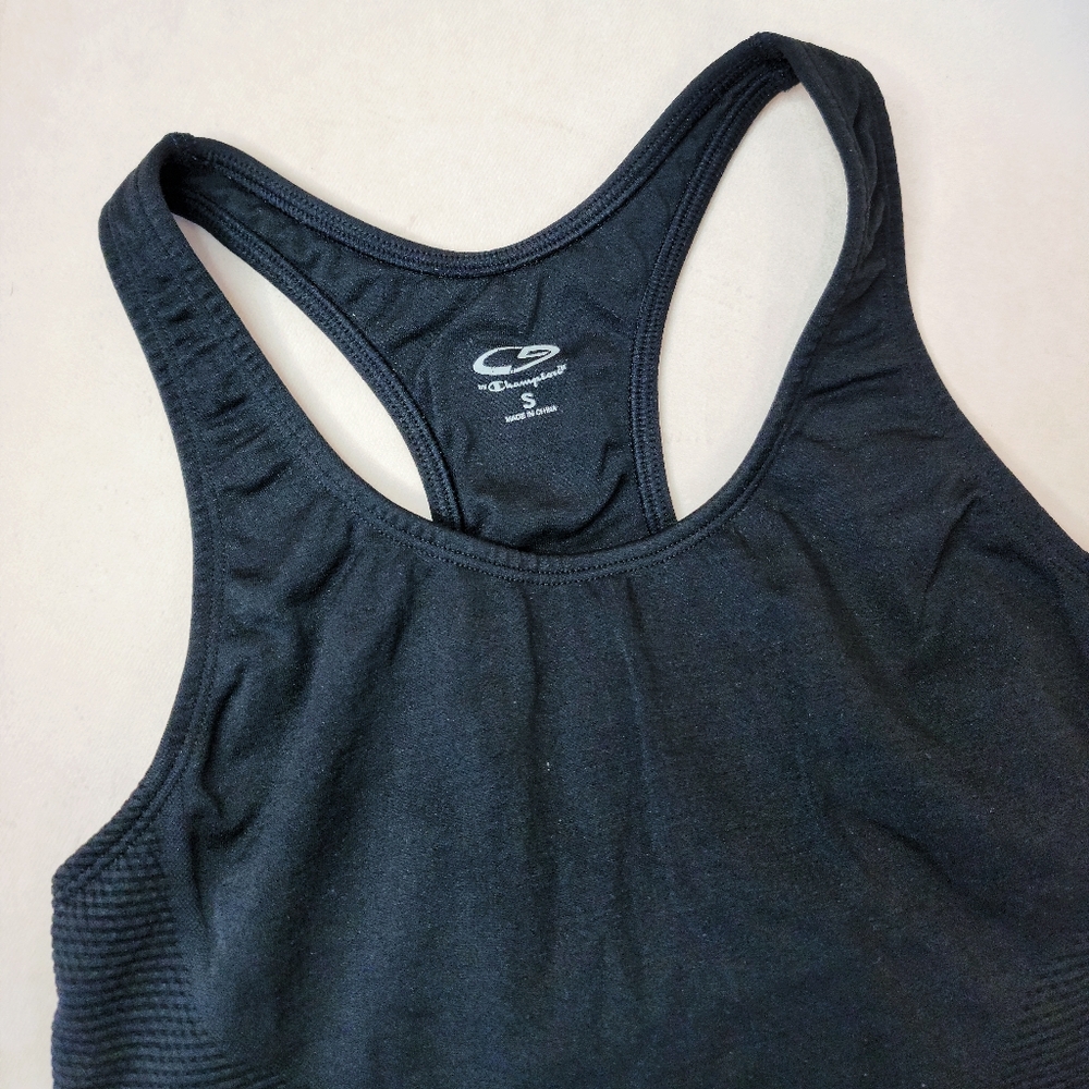 ✨3/$12 Champion Racerback Athletic Tank with Built in Shelf Bra size Small